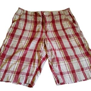 Urban Pipeline Mens 34 Red White Plaid Cargo Shorts Casual Cotton Summer